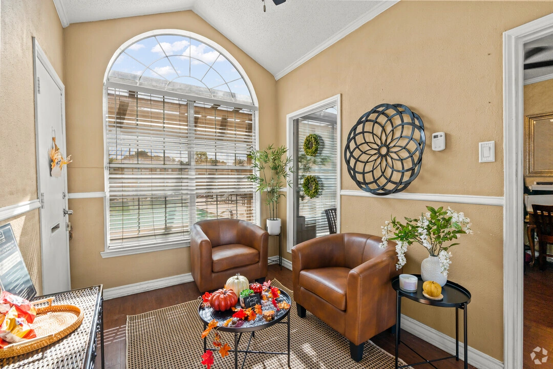 The Perks of Condo-Style Living at Valencia Plaza