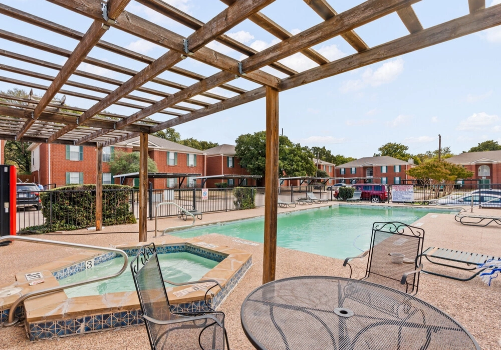Restaurant Style swimming pool & courtyard with lounge seating